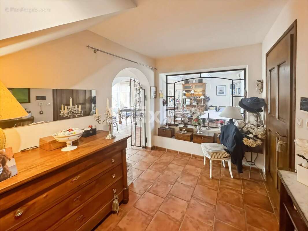 Villa d'exception de 205 m² dans le golf de la Valdaine - photo 4