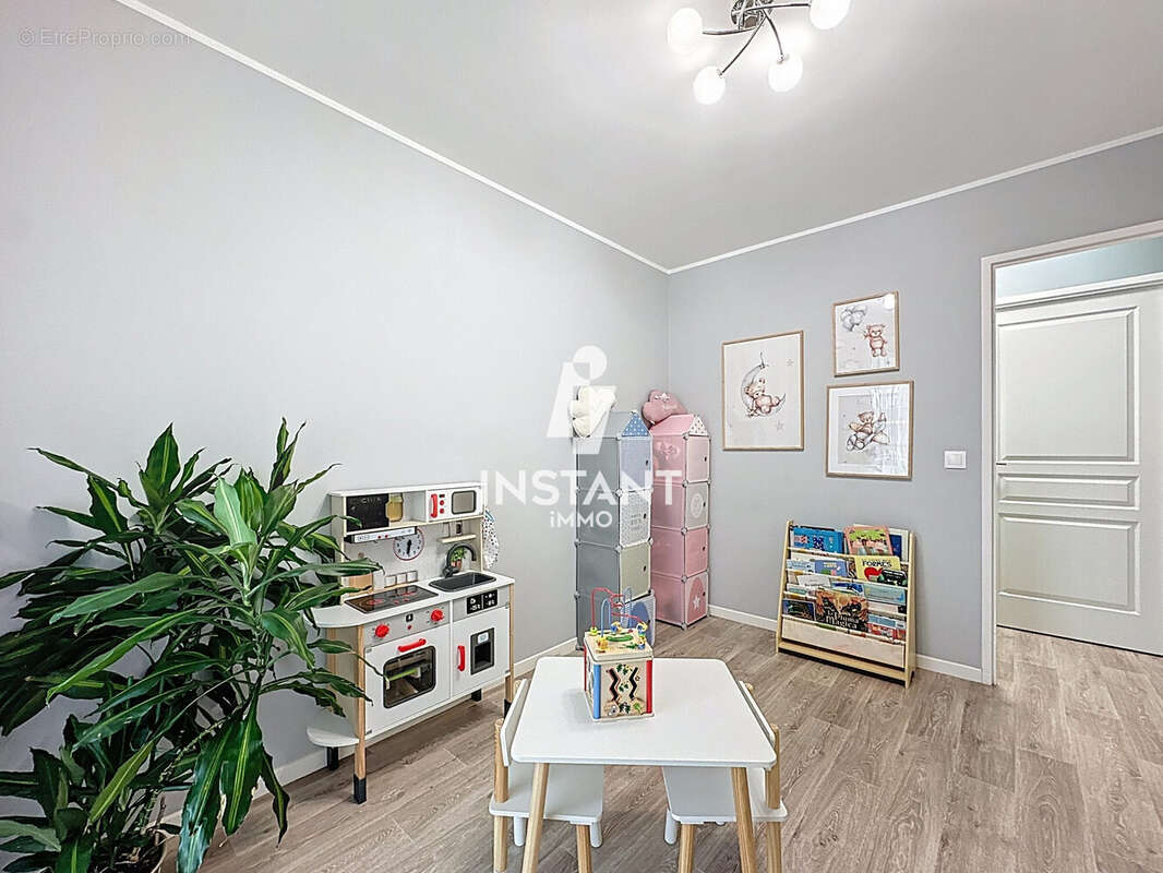 Appartement à VILLENEUVE-LE-ROI