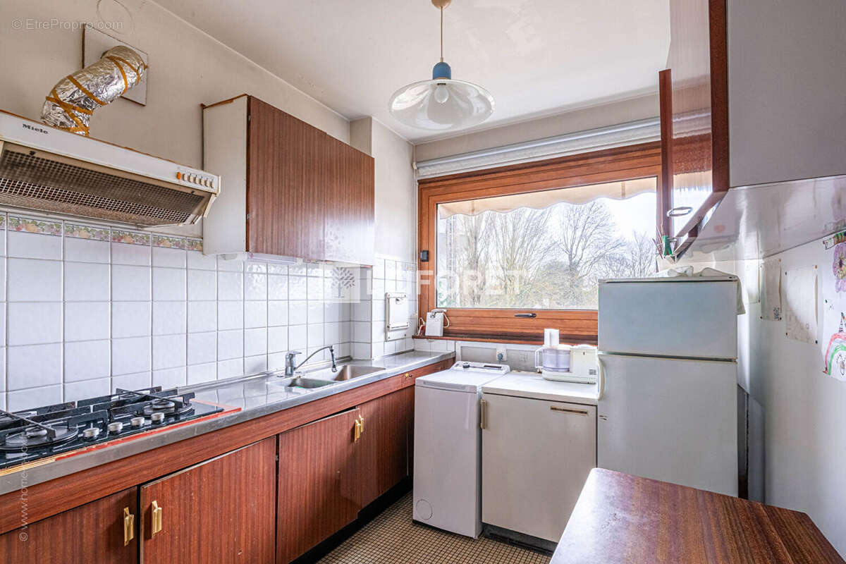 Appartement à LA CELLE-SAINT-CLOUD