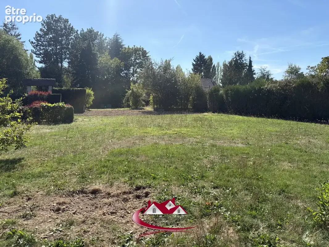 Terrain à bâtir de plus de 980 m2 - photo 2