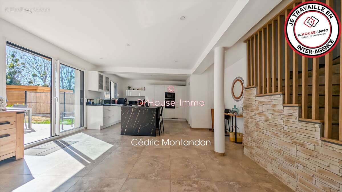 Maison 155 m² à Rosel  - photo 6