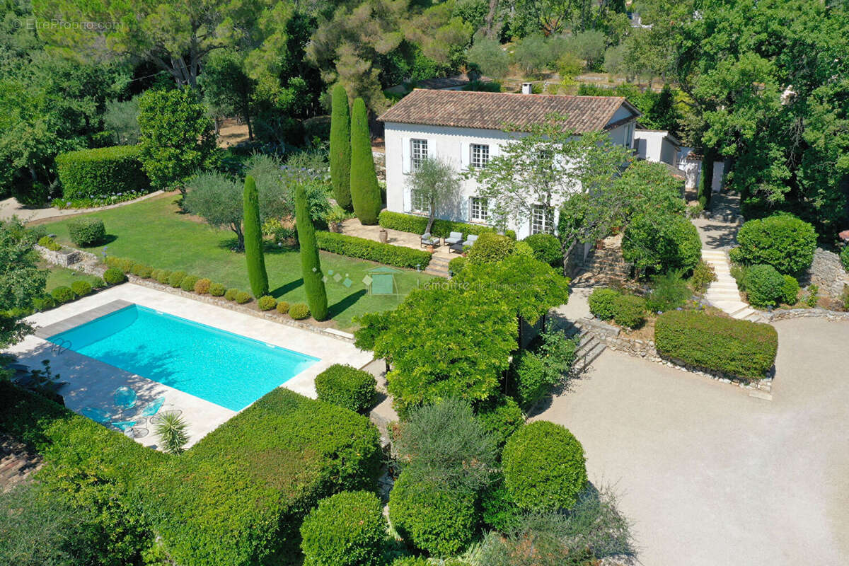 Maison à SPERACEDES