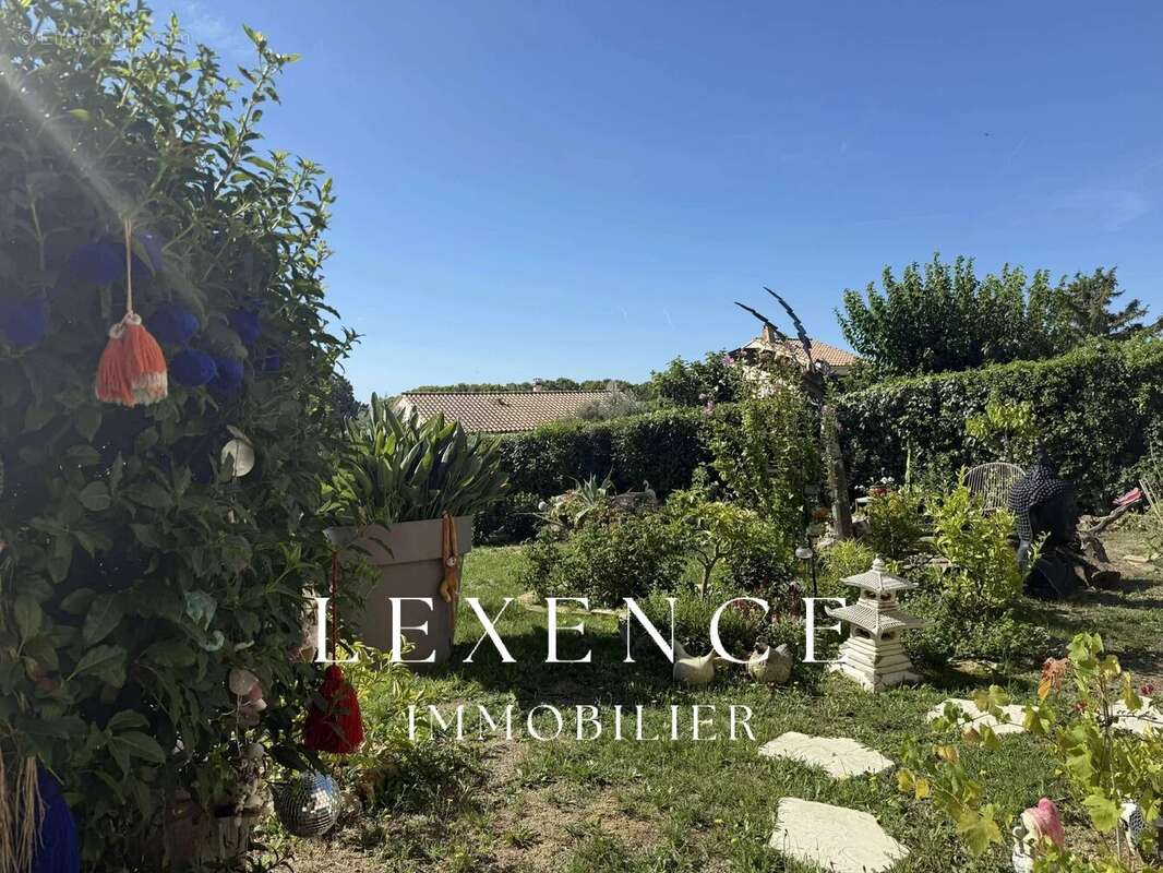 Appartement à LA FARE-LES-OLIVIERS