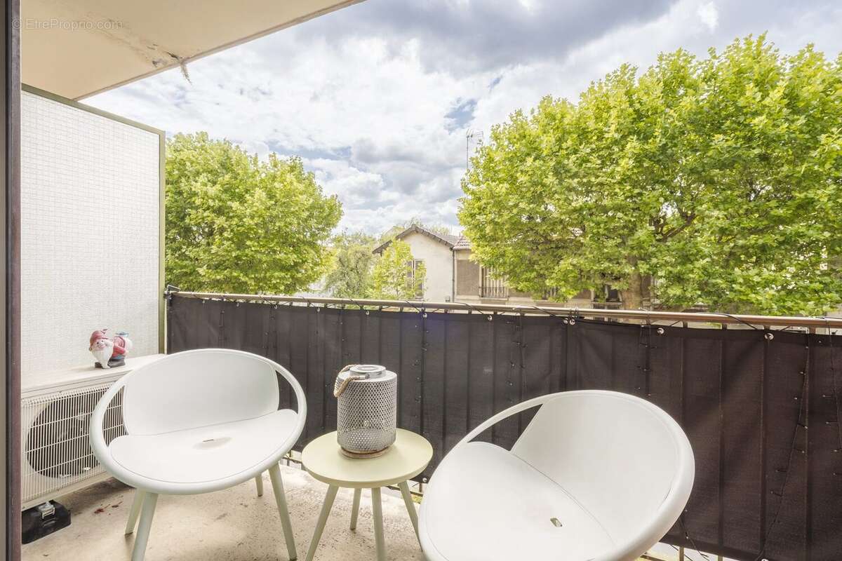 Appartement à SAINT-MAUR-DES-FOSSES