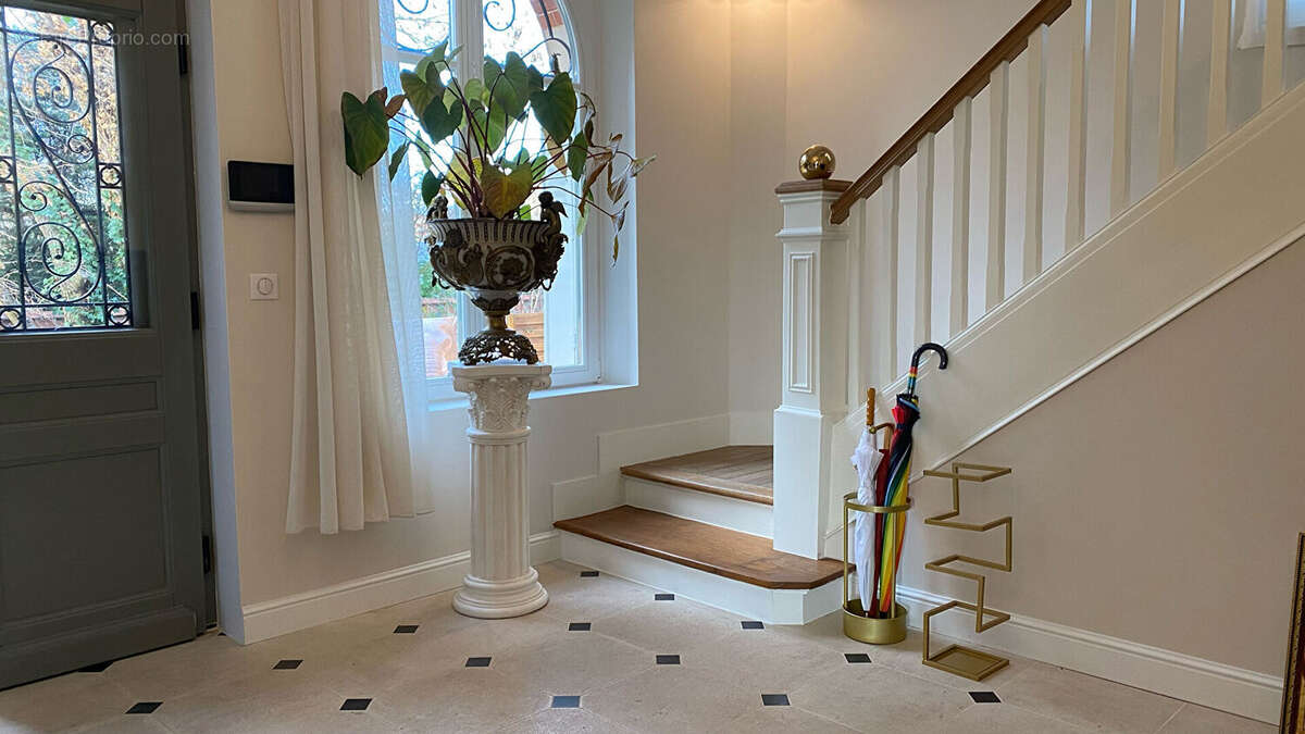 Maison à MAISONS-LAFFITTE