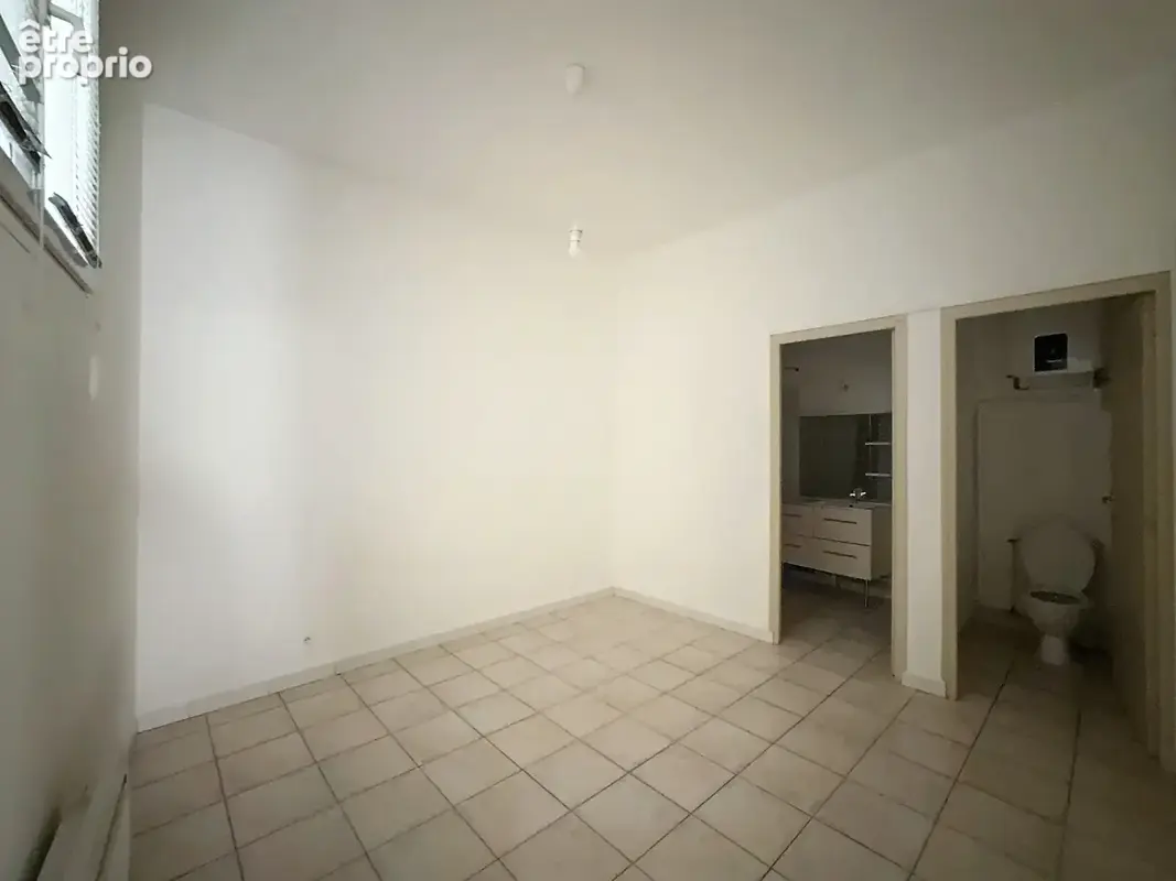 Maison de ville à Arles   Idéale pour investissement locatif - photo 10