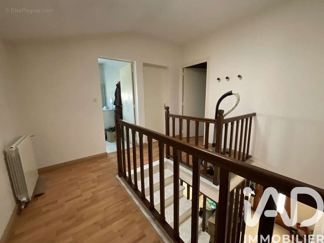 Photo 6 - Maison à VERINES