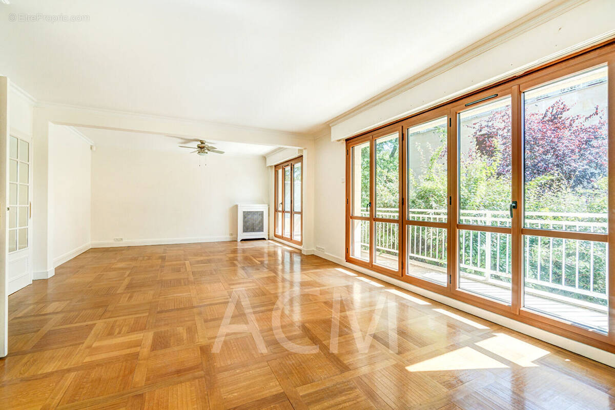 Appartement à MAISONS-LAFFITTE