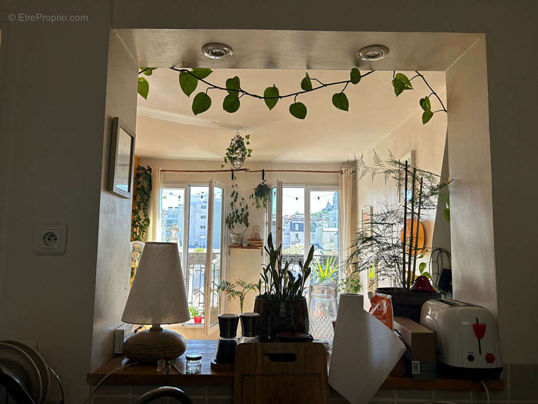 Appartement à PARIS-18E