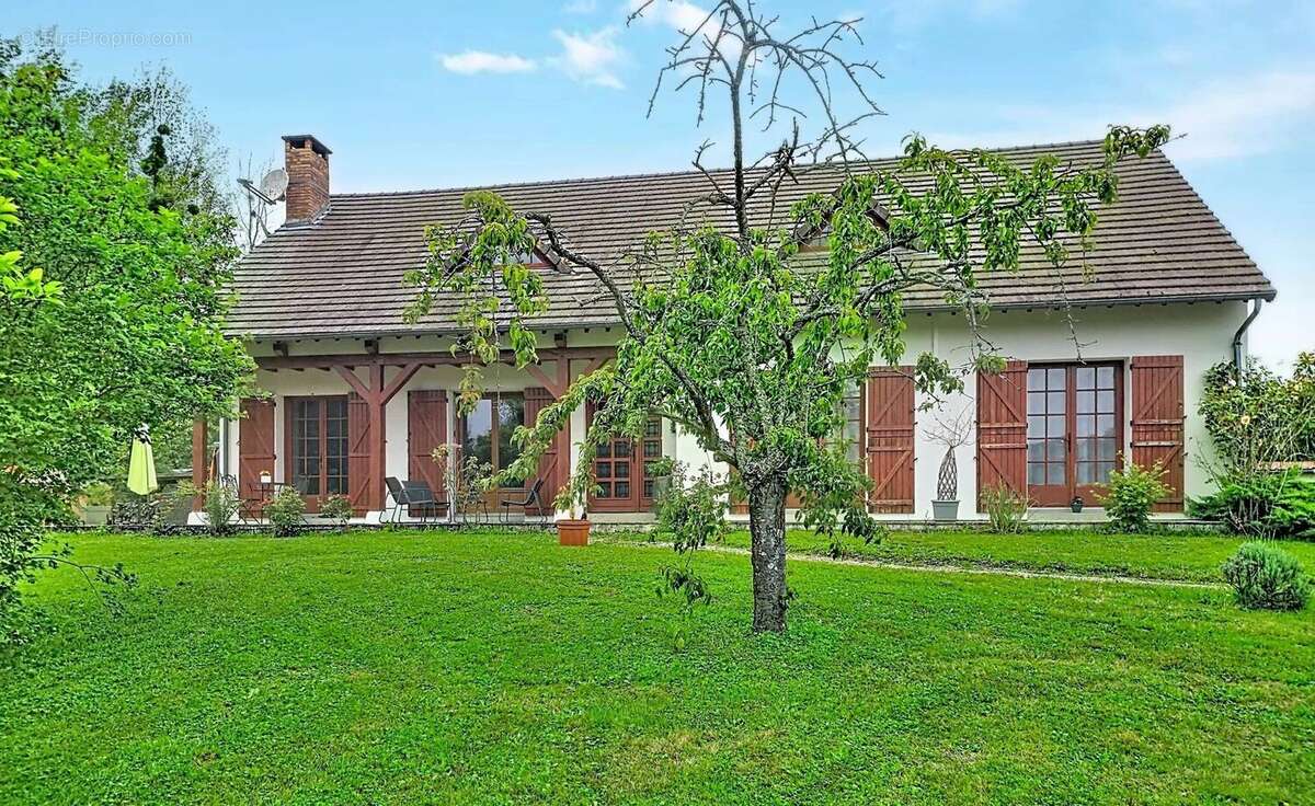 Maison à SAINT-NICOLAS-AUX-BOIS