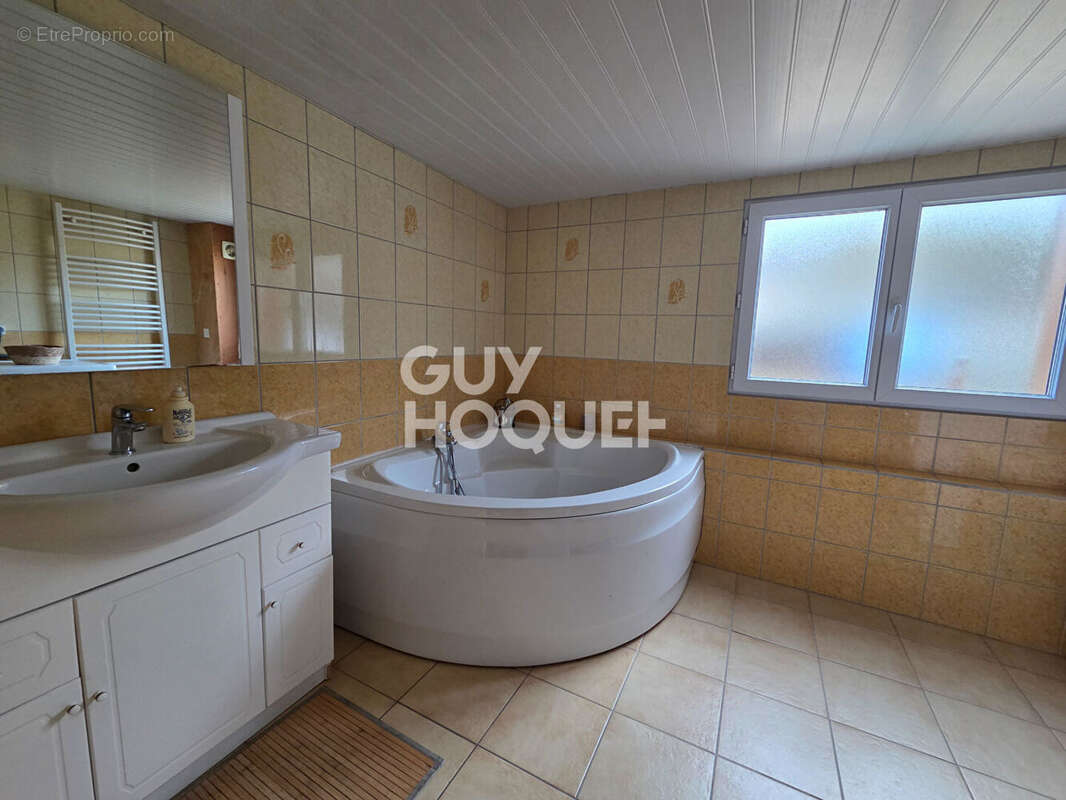 Maison à CAUDEBEC-LES-ELBEUF