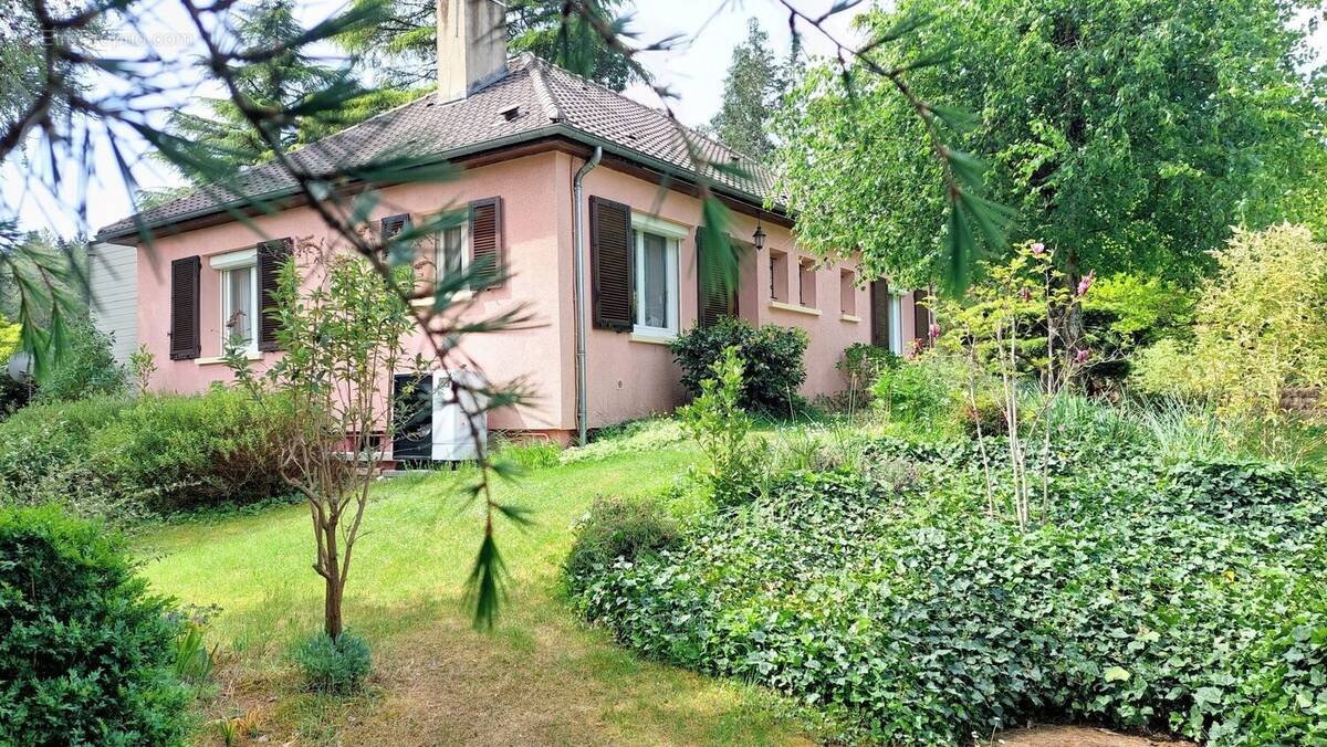 Maison à VOUZON