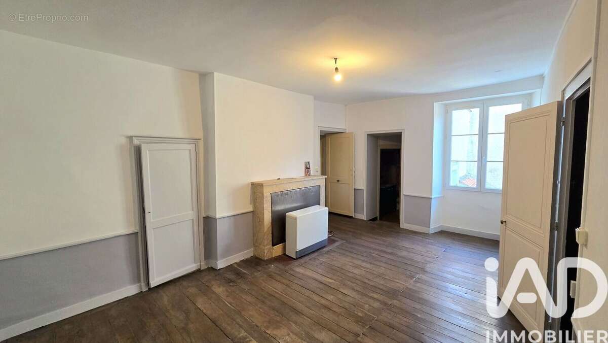 Photo 9 - Maison à MONTMORILLON