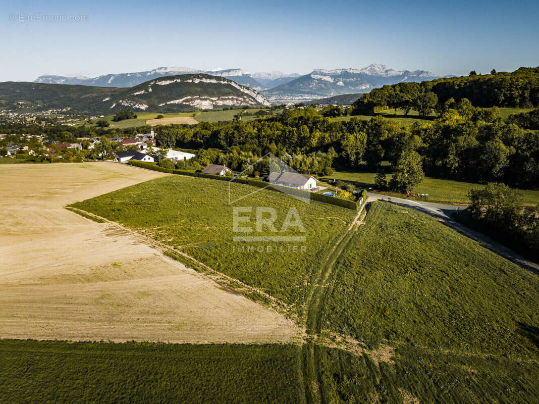 Terrain 714m² à sillingy - photo 2
