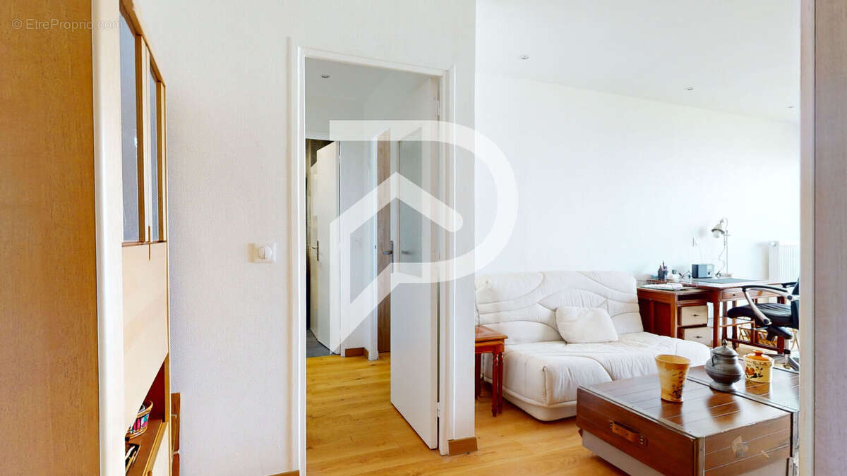 Appartement à LA CELLE-SAINT-CLOUD