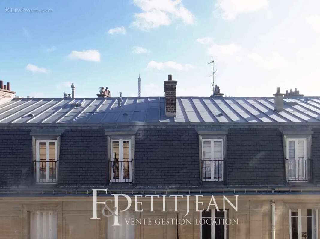 Appartement à PARIS-16E