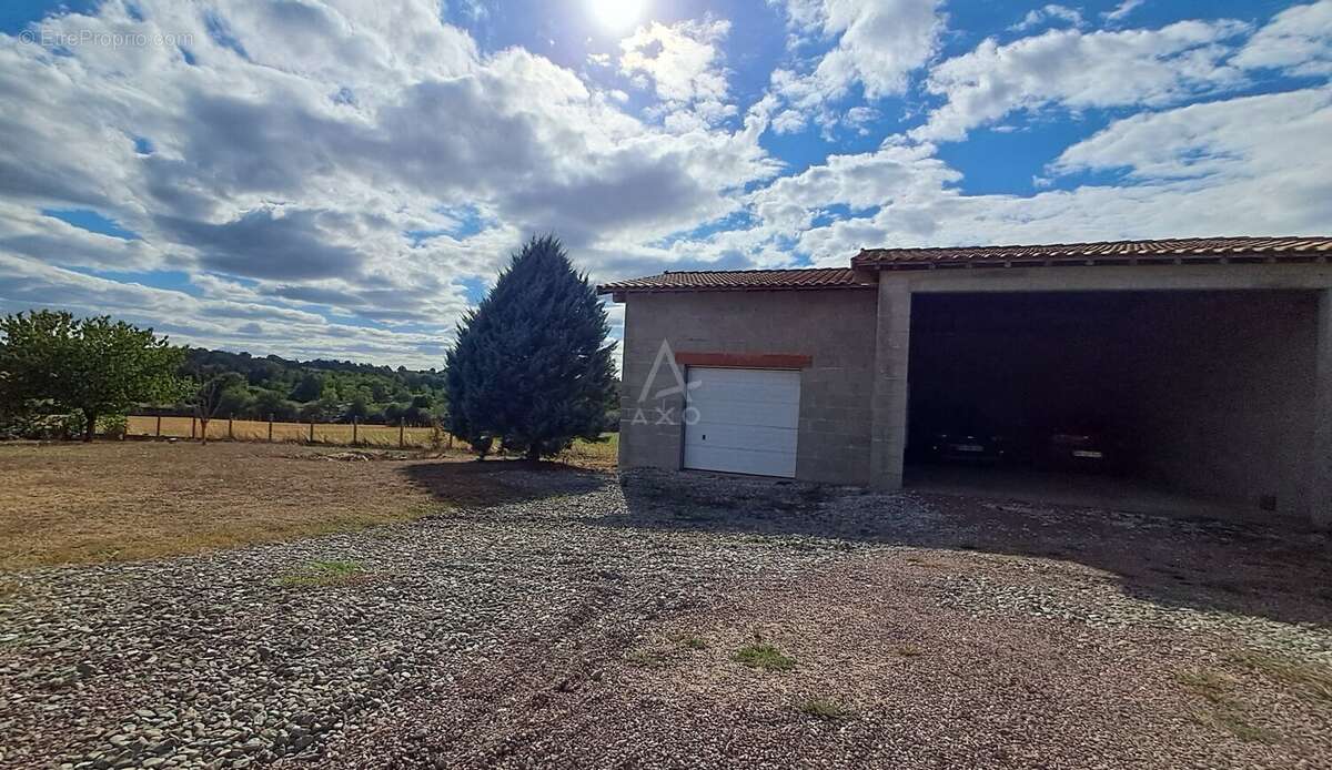 Maison de plain pied et hangar - photo 13