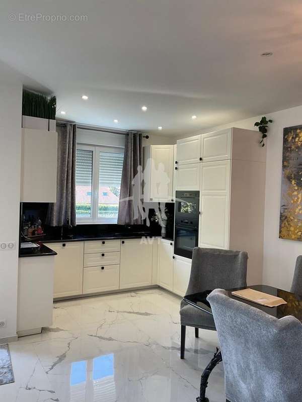 Maison à LE BLANC-MESNIL