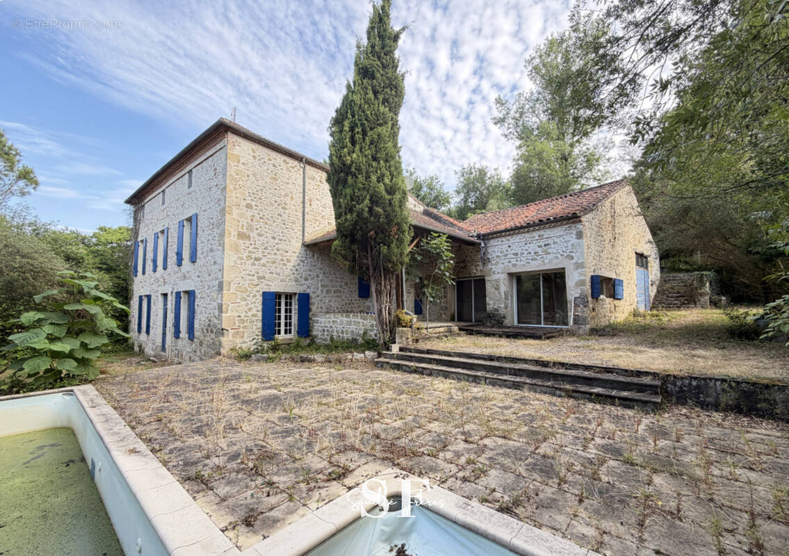 Photo Maison à Agen au prix de 184 575€
