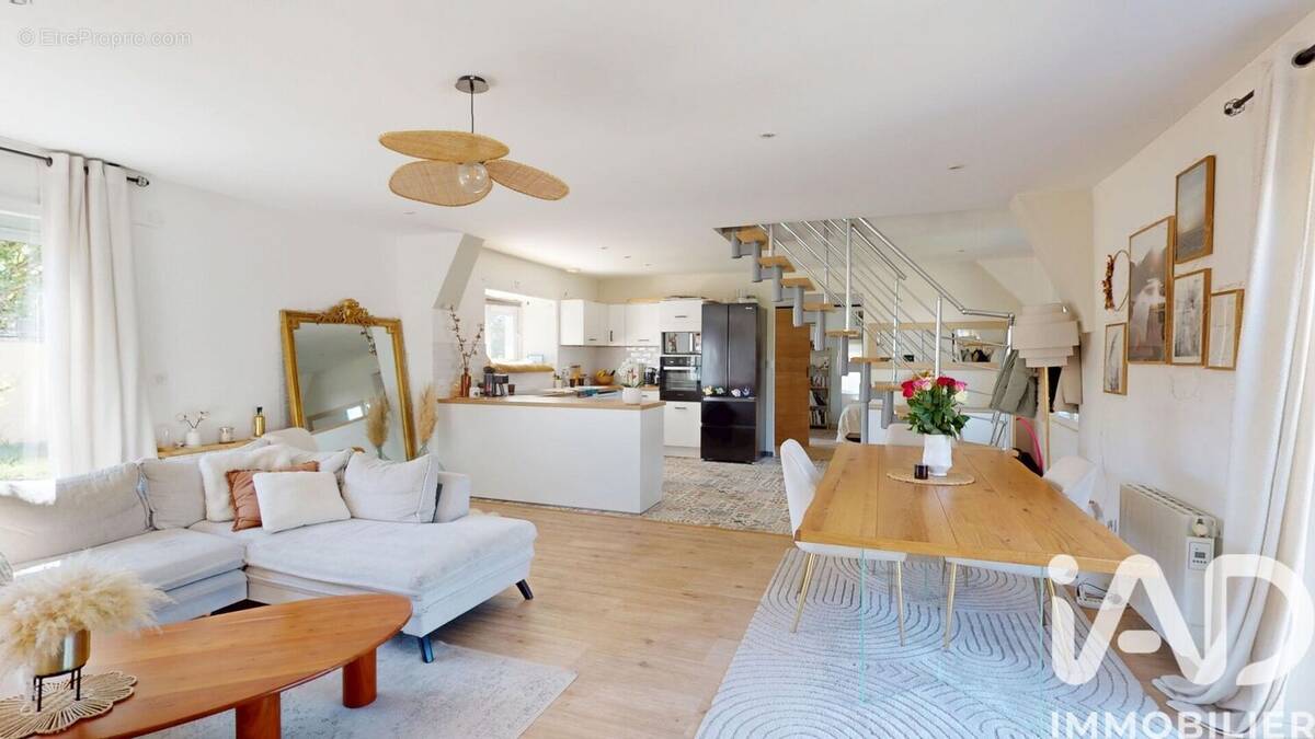 Photo 1 - Maison à ARC-SUR-TILLE