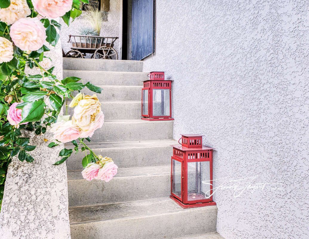 Maison à PERS-JUSSY