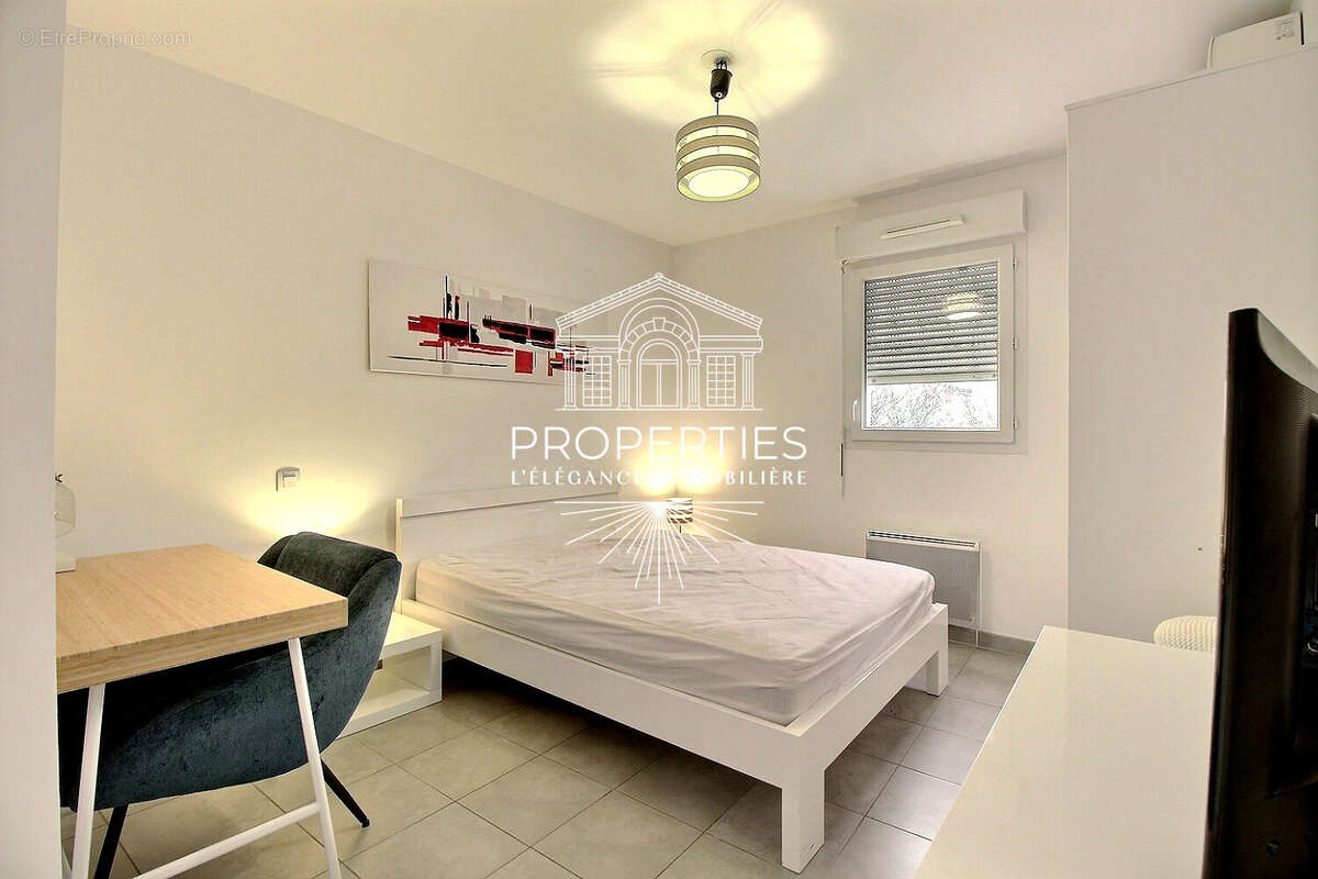 Appartement à COGOLIN