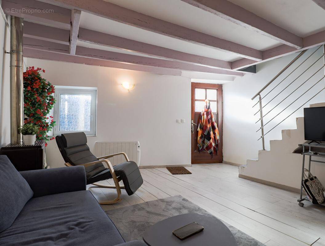 Maison à AIGUEFONDE