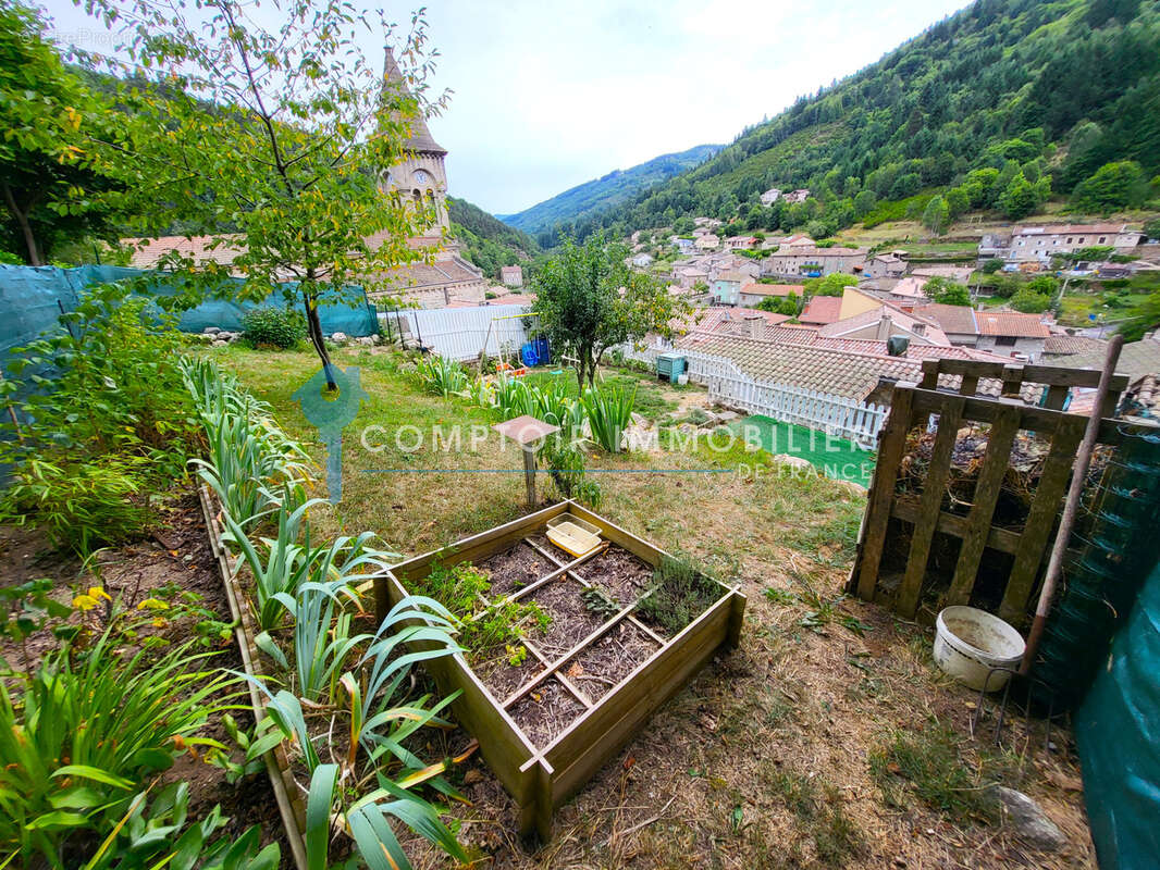 Ardèche (07) A vendre DORNAS - Superbe Maison de village rénovée sans travaux 109m2 habitable avec terrain - photo 20
