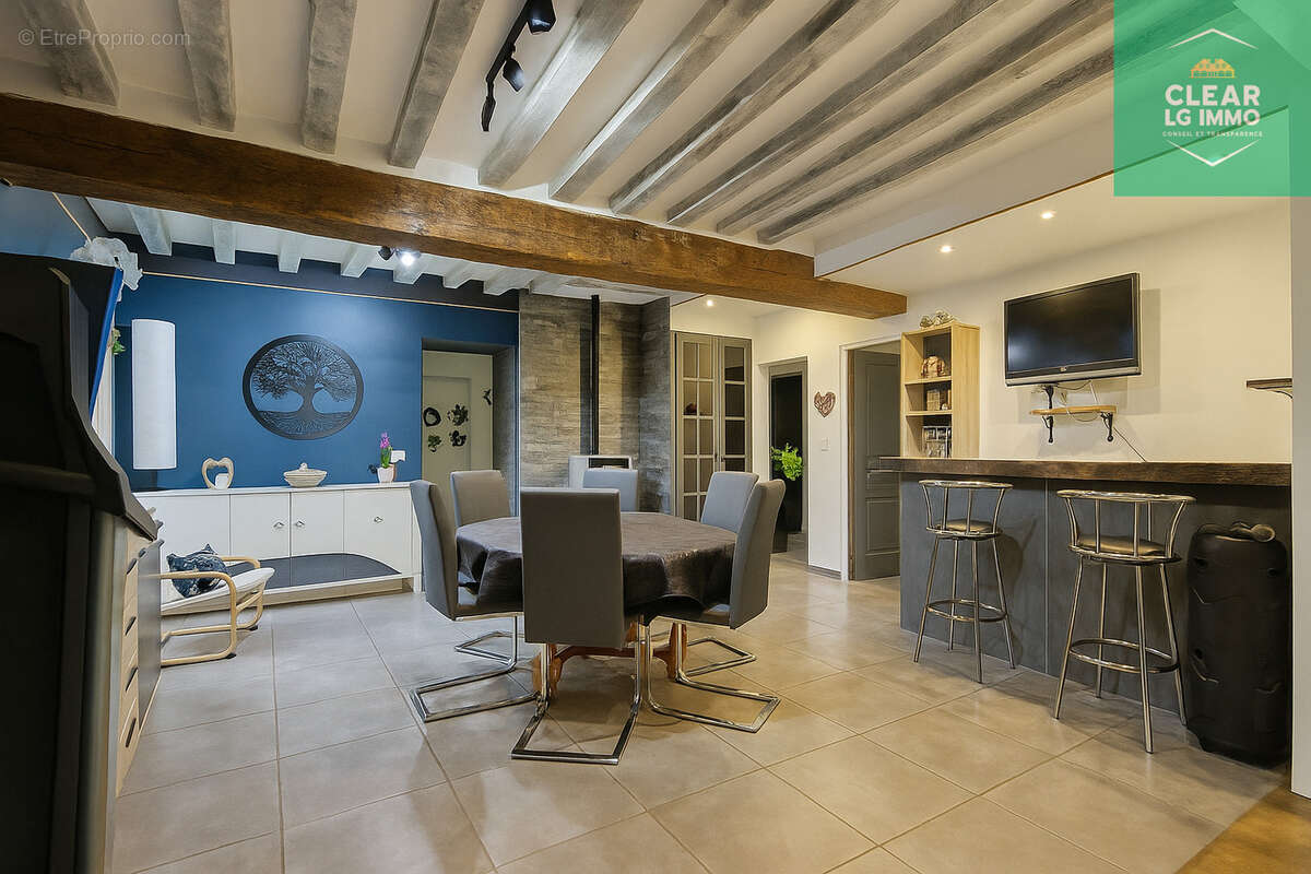 Maison à CERISIERS