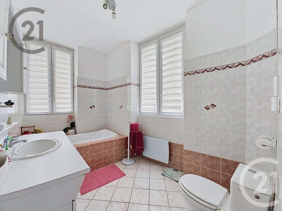 Maison 258 m² à Sezanne  - photo 9