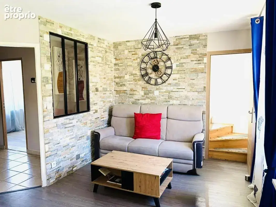 Maison 5 pièces 119 m² à vendre à Vaugneray (69670) - photo 4