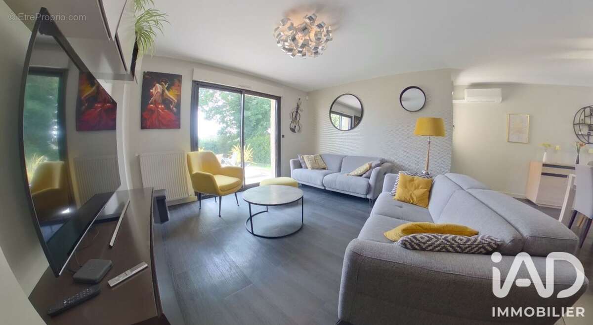 Photo 3 - Maison à LOUVERNE