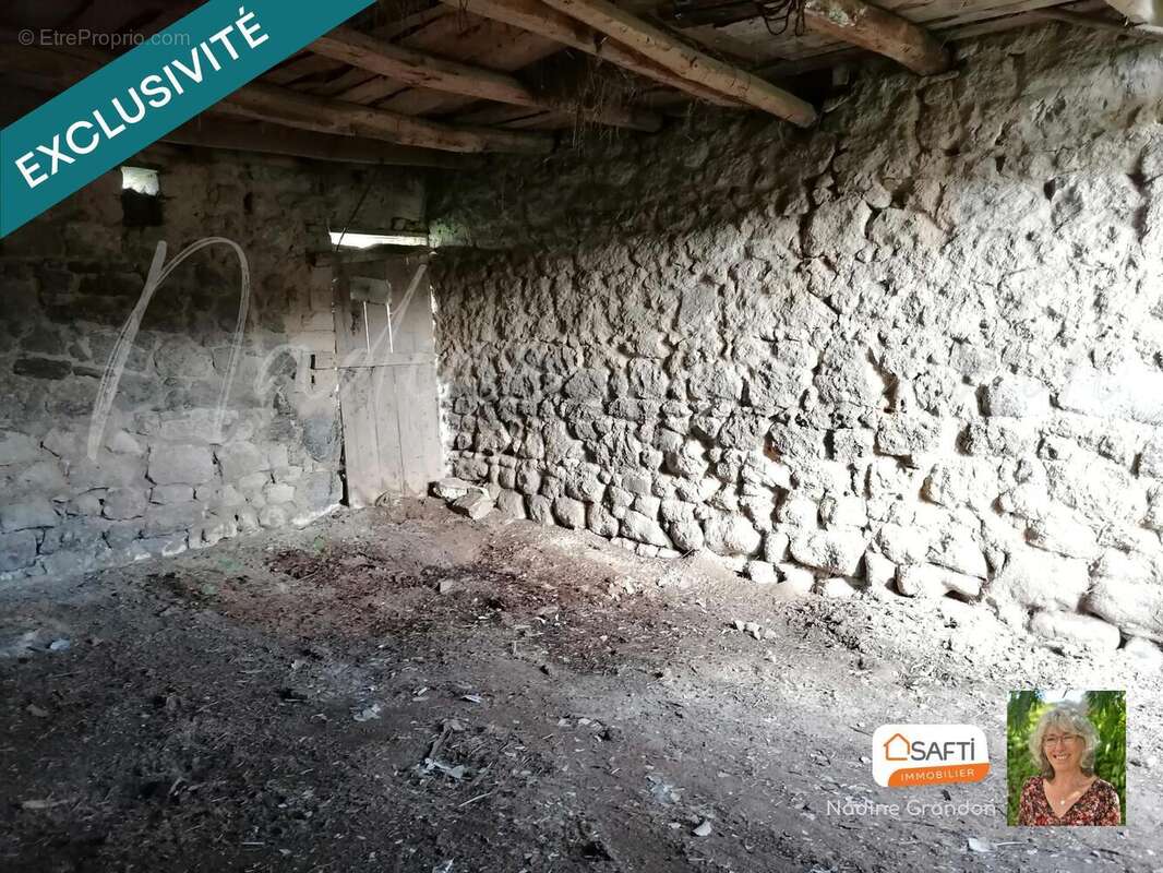 Maison 106 m² à Saint-Vallier  - photo 8