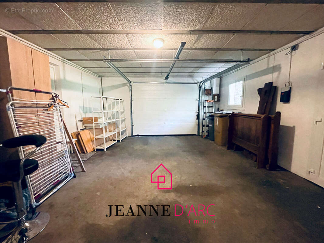 Maison fraichement rénovée, jardin, garage, proches ttes commodités - photo 17