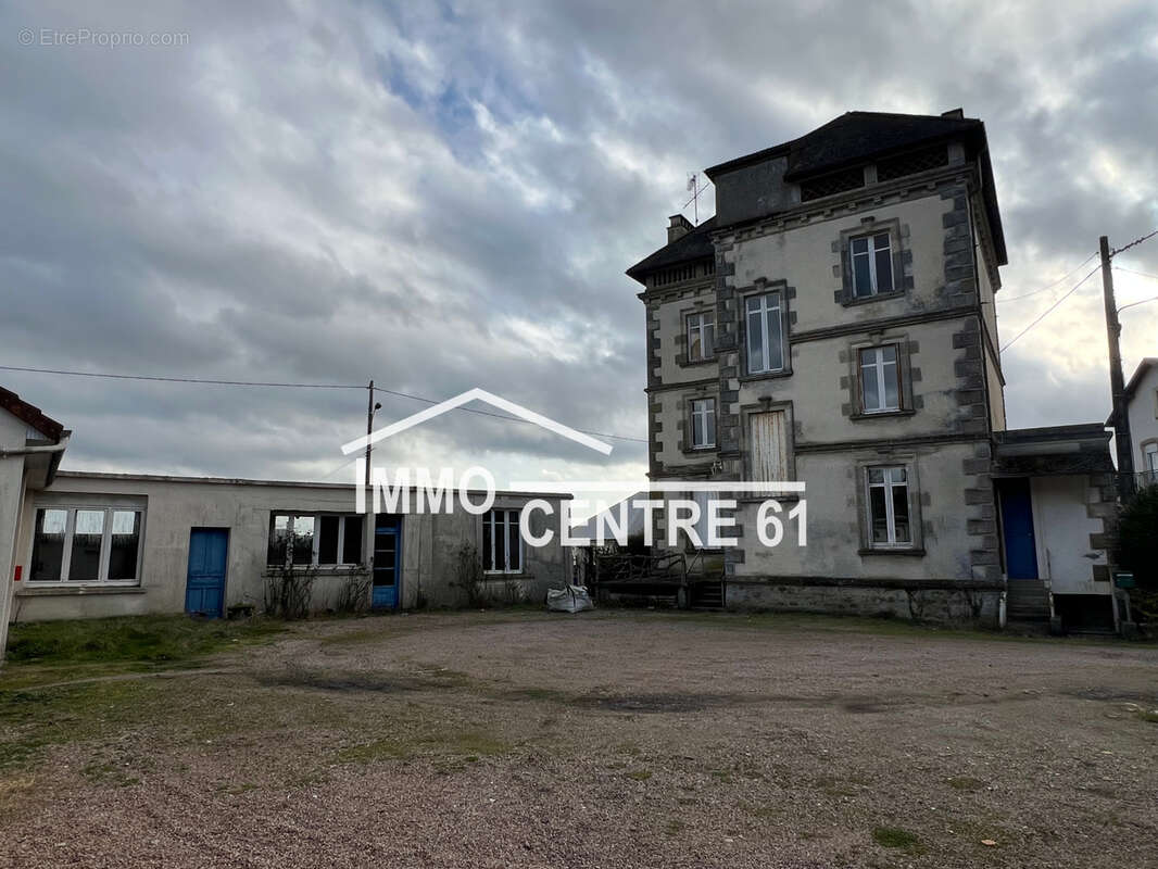 Maison à LA FERTE-MACE