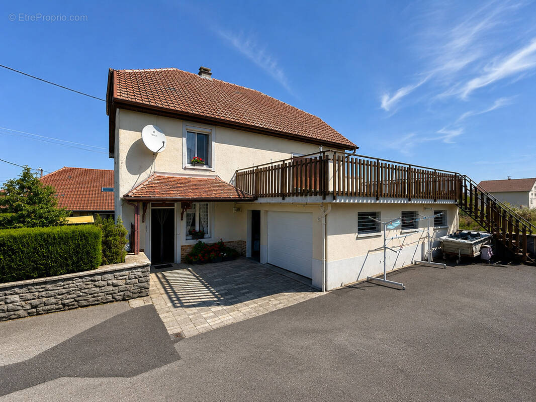 Maison à VELLEVANS