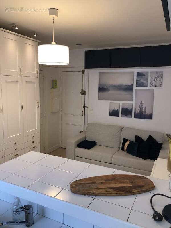 Appartement à PARIS-7E