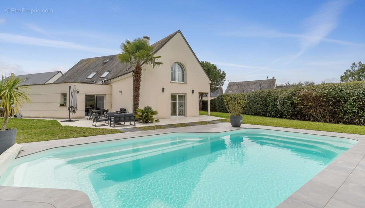 Maison 206 m² à Saint-Cyr-Sur-Loire  - photo 5