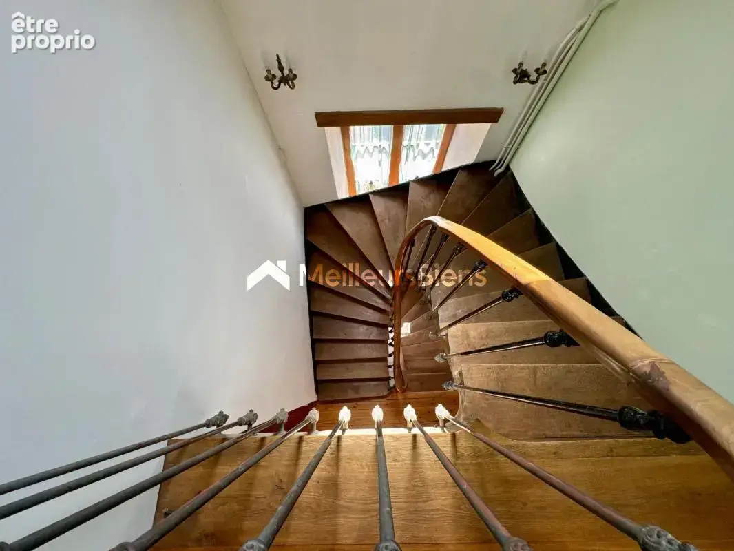 Maison de Maître 5 chambres avec jardin de 1382m2 - photo 24