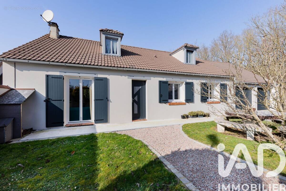 Photo 1 - Maison à SERMAISE