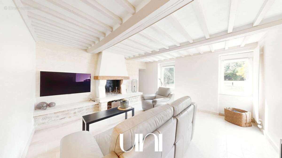 Maison à JUAYE-MONDAYE