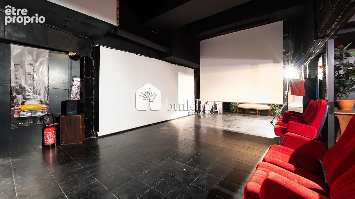 République Paris 11ème - Local commercial 829,24 m² - photo 13