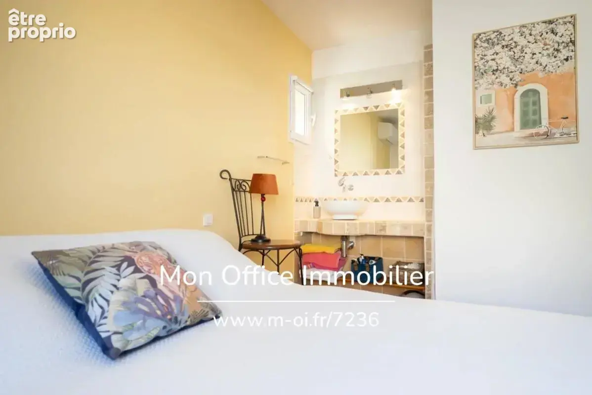 Référence : 7444-YAN - Villa 6 pièces- jardin-piscine-garage - photo 6