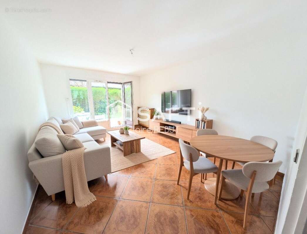 Photo 3 - Appartement à LIVRY-GARGAN