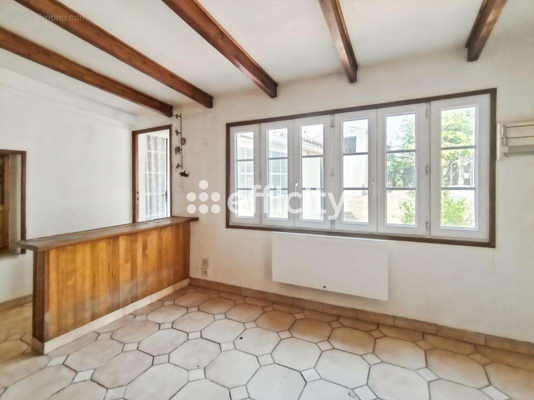 Maison 5 pièces 181 m² à vendre à Ferrieres (17170) - photo 6