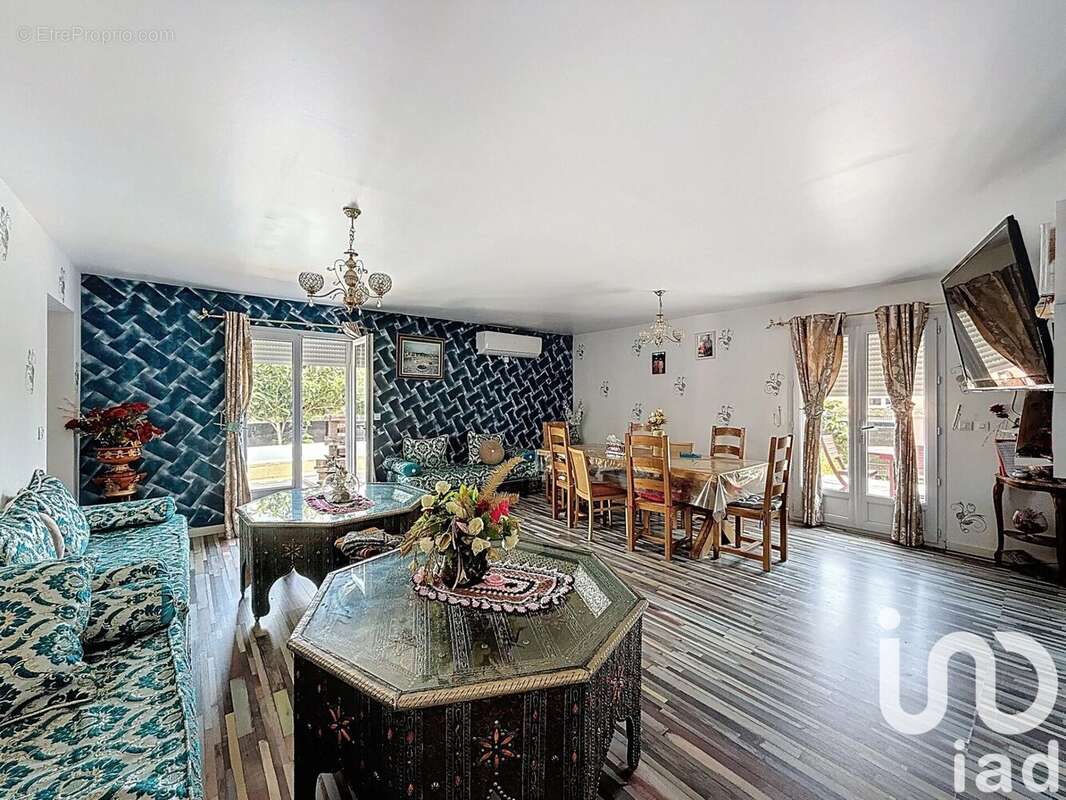 Photo 2 - Maison à SAINT-LAURENT-DE-LA-SALANQUE