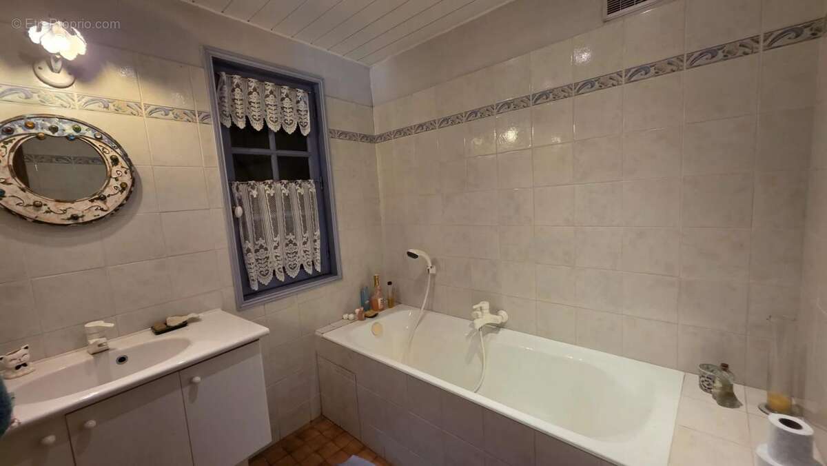 Propriete de caractere   ! du cachet ! - photo 10