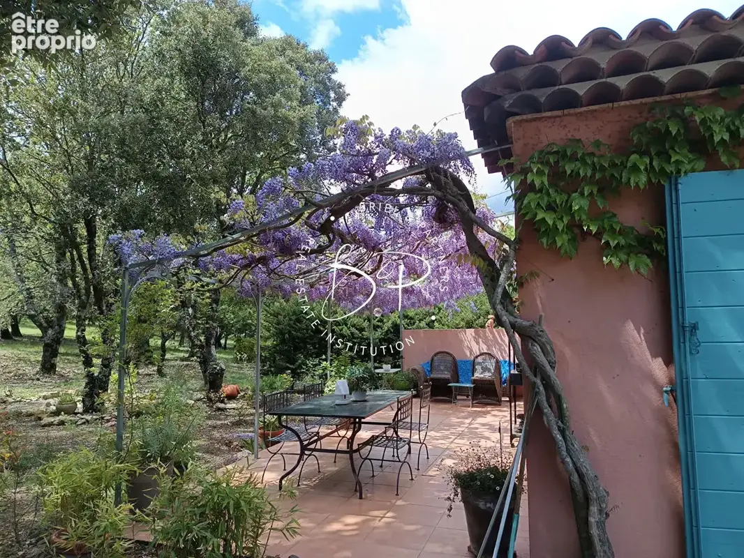 Tourtour, à vendre, maison de plain pied avec maison d'hôte attenante - photo 6