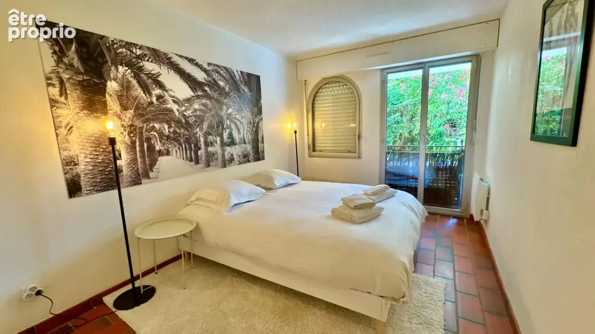 Saint Tropez - Appartement de 65m² avec jardin et piscine - photo 8