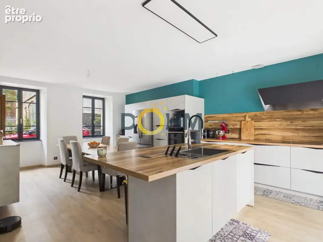 Maison familiale de caractère avec dépendance, jardin et beau potentiel d’aménagement - photo 3